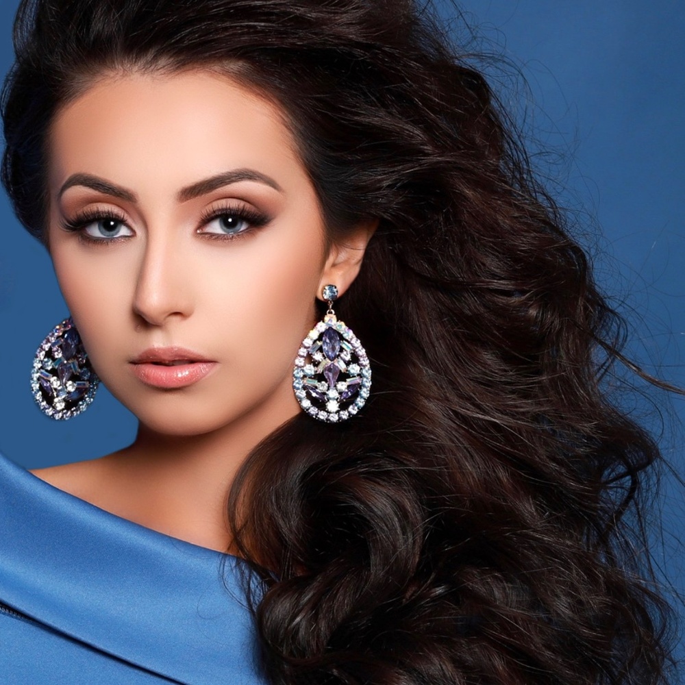 Meet your Posher, Cierra Nalani